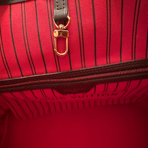 SOLD Louis Vuitton Neverfull MM - Picture 5 of 11